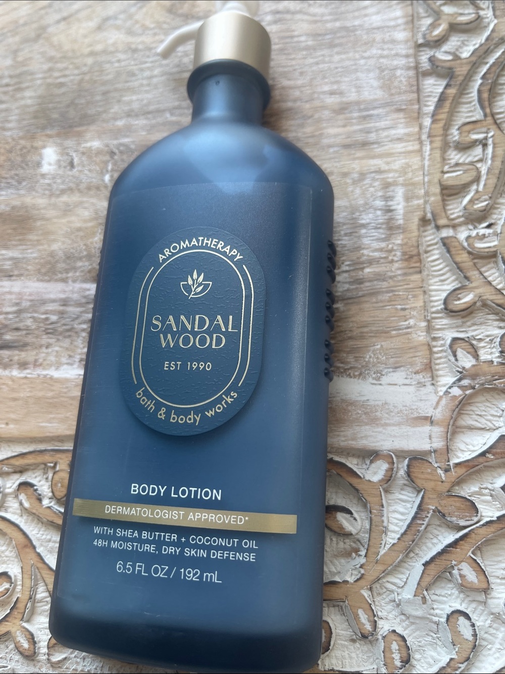 Bath & Body Works Sandalwood Body Lotion - Navy Blue & Gold